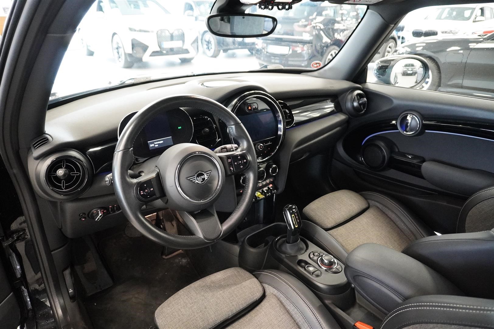 Essential Navi Driving Assistant Backkamera Keyless Leasebar_8