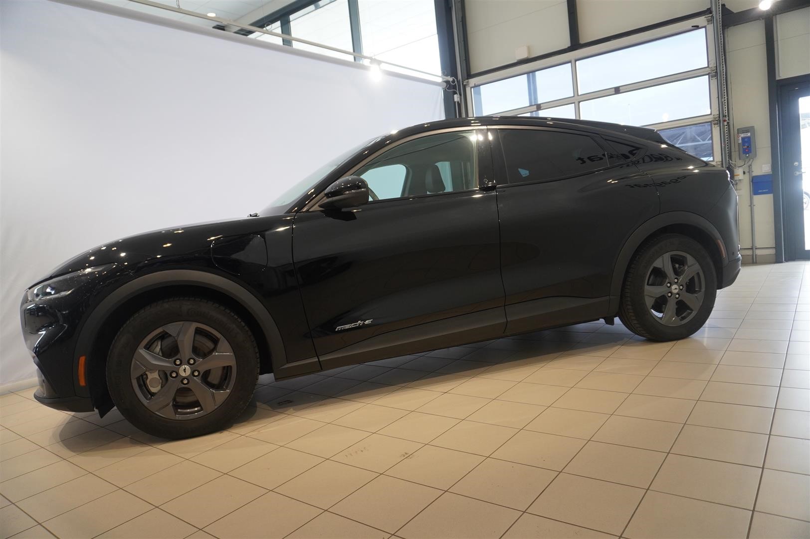 Standard Range Rwd Teknikpaket_1
