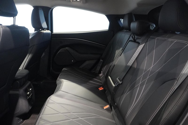 Standard Range Rwd Teknikpaket_4