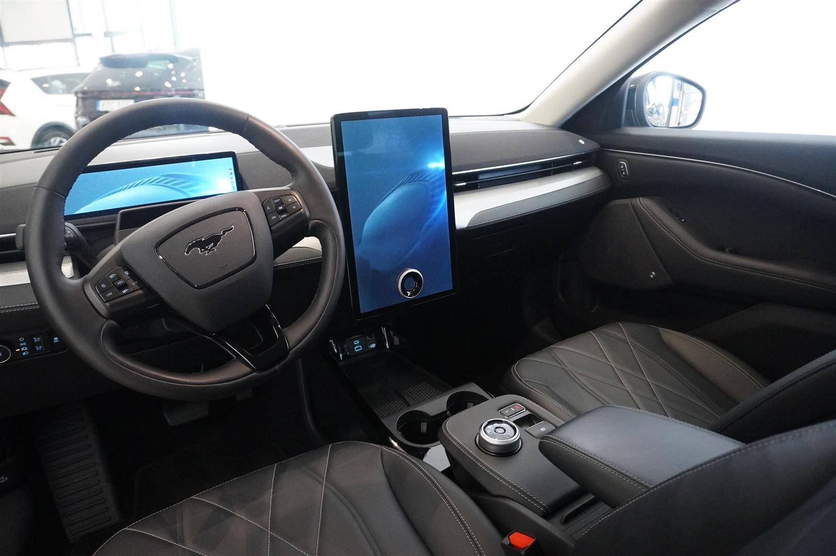 Standard Range Rwd Teknikpaket_7
