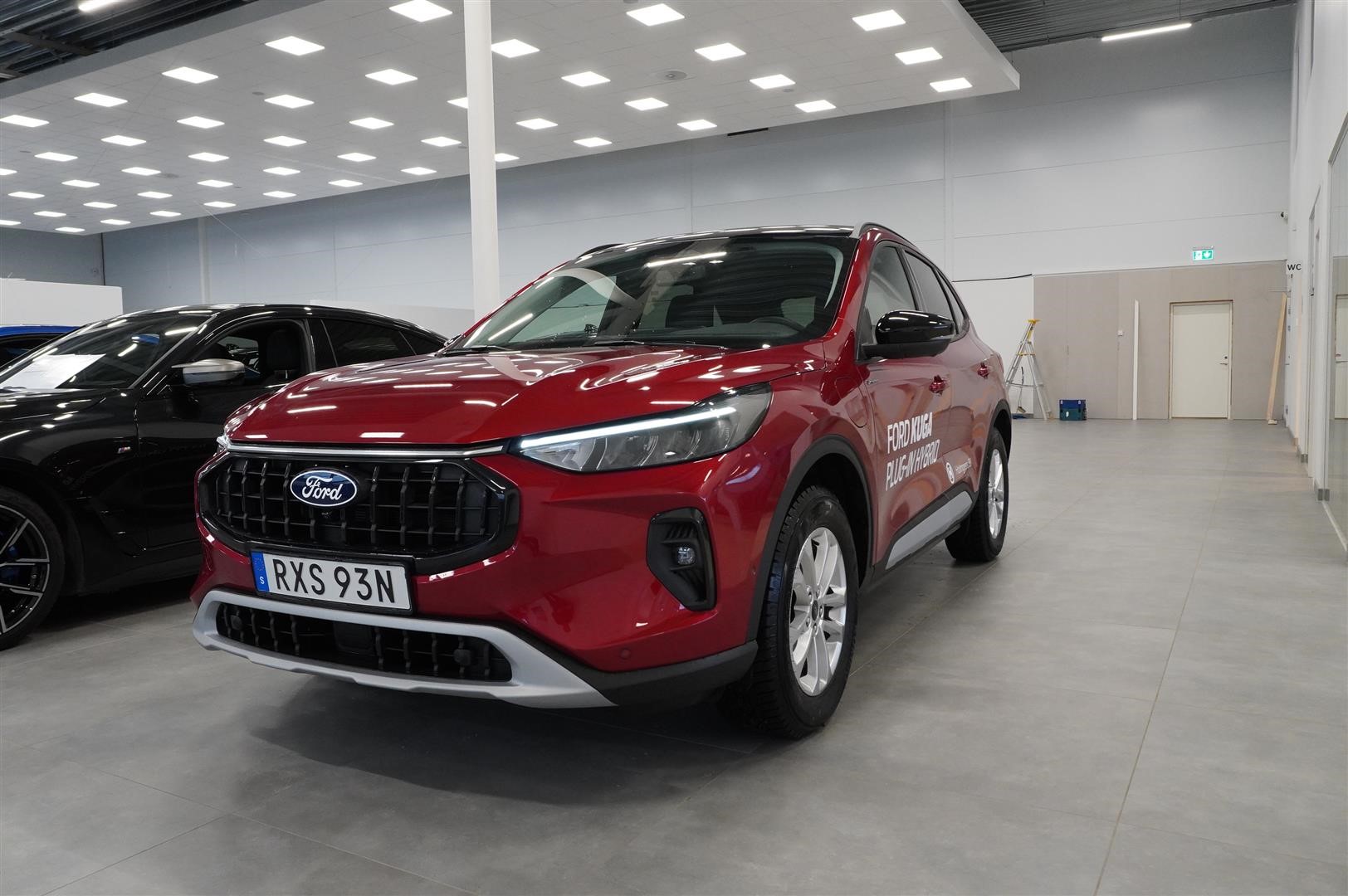 Active X 2.5 Plug-In Hybrid FWD 243hk Business Edition