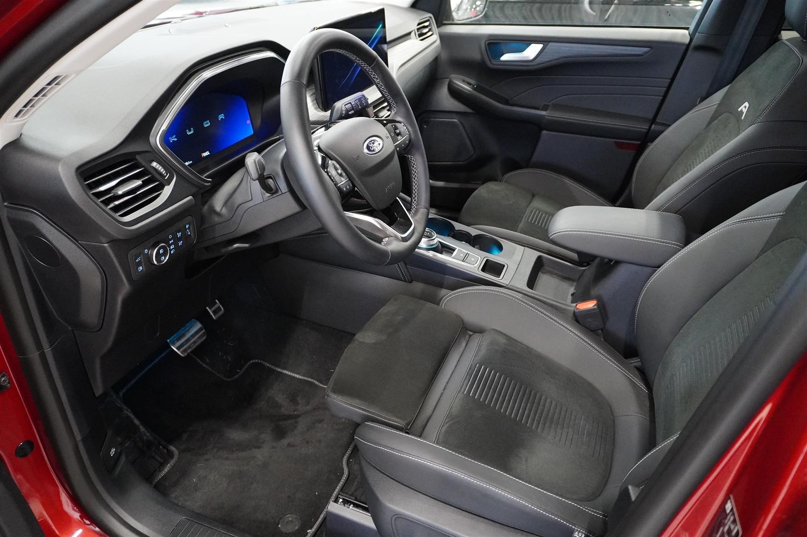 Active X 2.5 Plug-In Hybrid FWD 243hk Business Edition_4