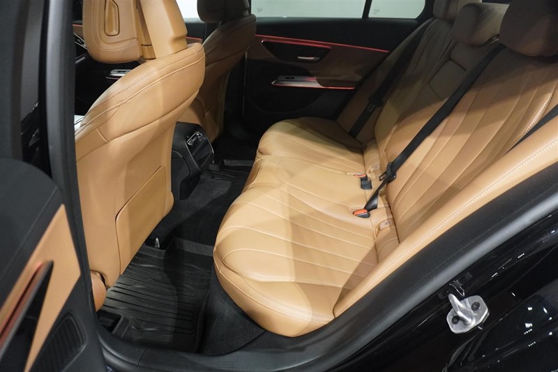 Sedan AMG Line 19 Night Packaget Superscreen_4