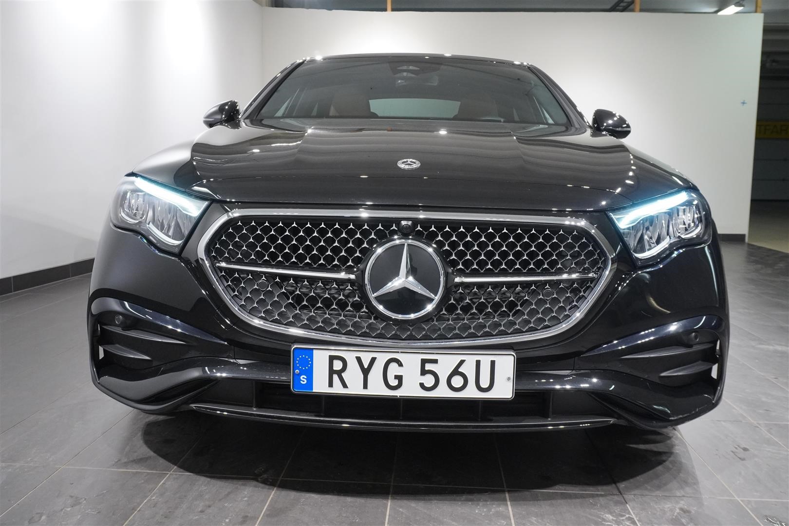 Sedan AMG Line 19 Night Packaget Superscreen_7