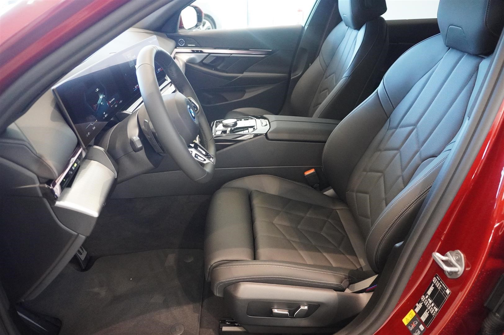 Touring M Sport Active Launch Ed DA Pro_4