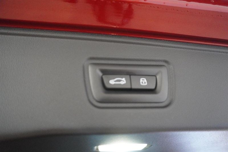 Touring M Sport Active Launch Ed DA Pro_13