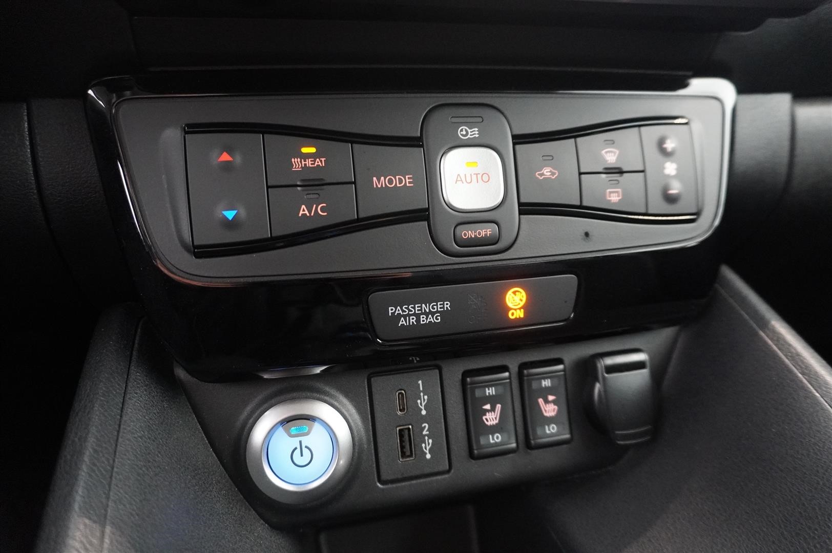 5dr N-Connecta 40 kWh_9