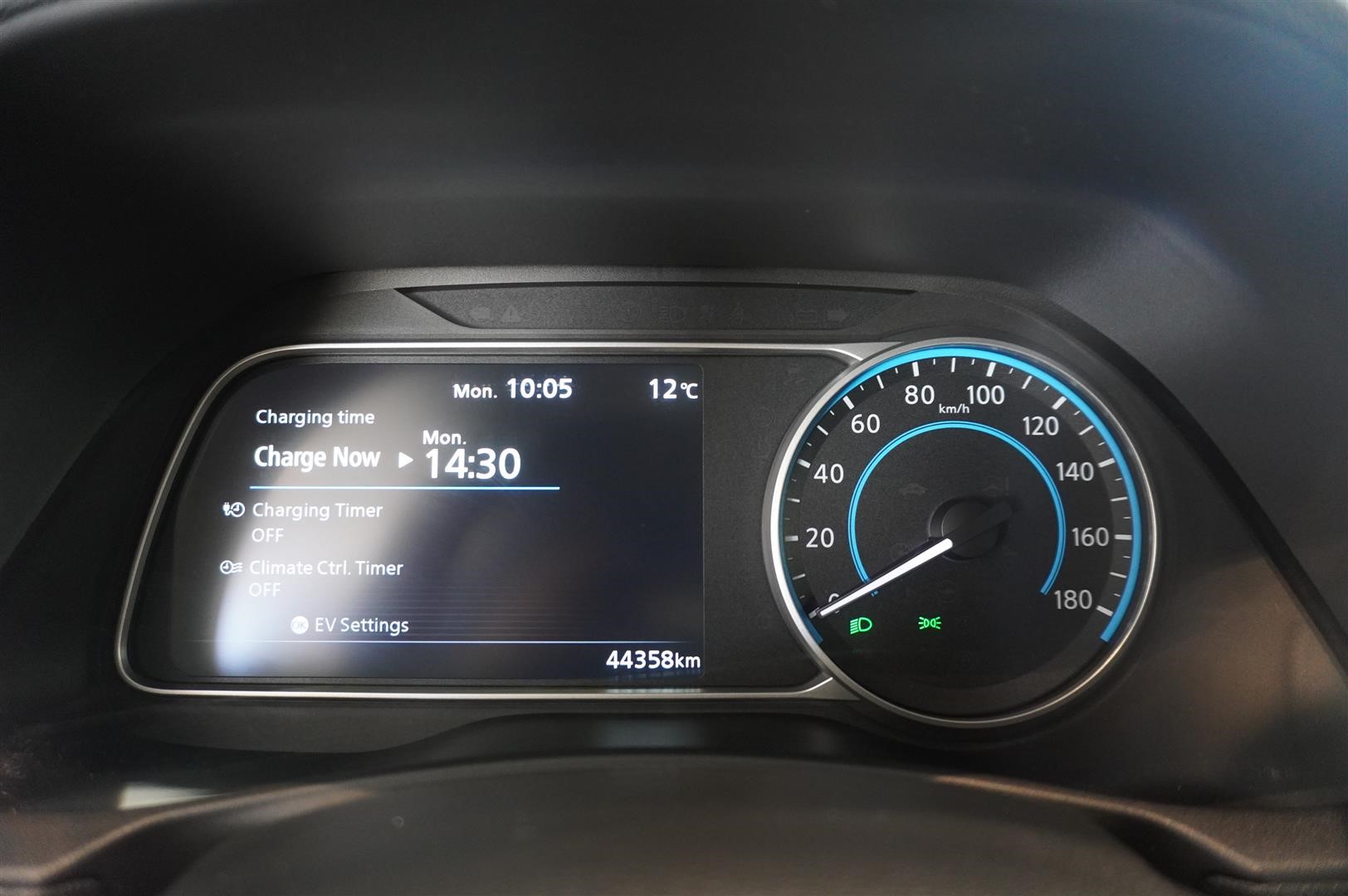 5dr N-Connecta 40 kWh_13