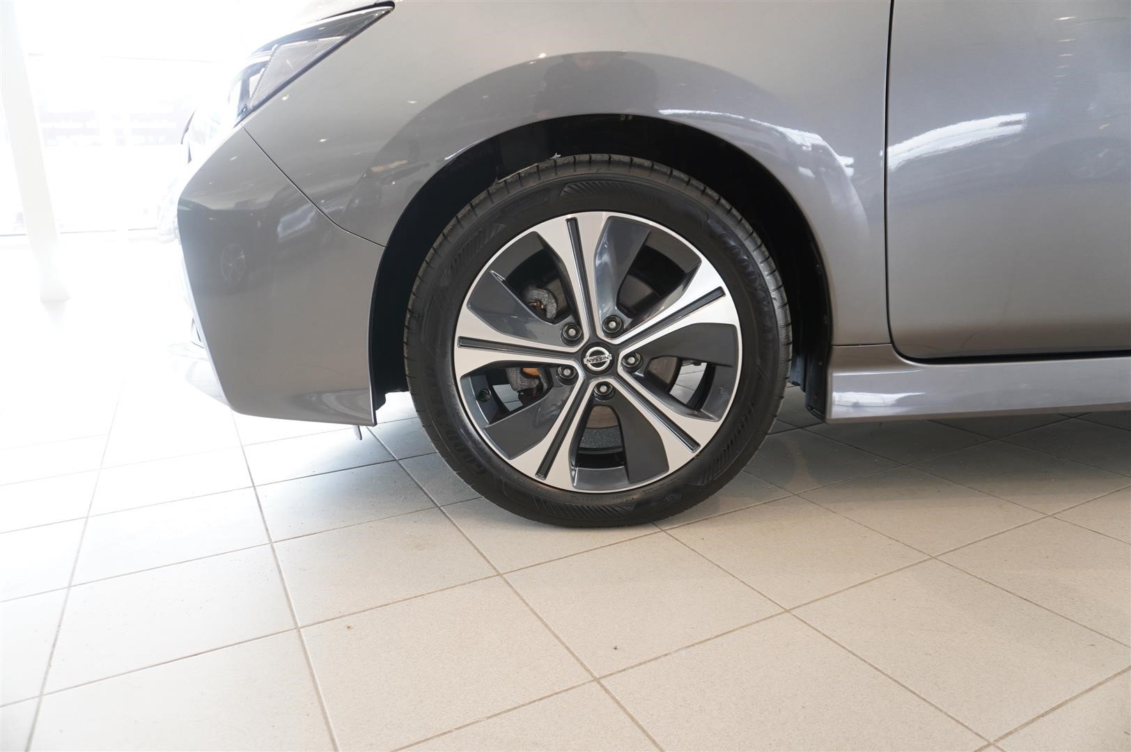 5dr N-Connecta 40 kWh_15