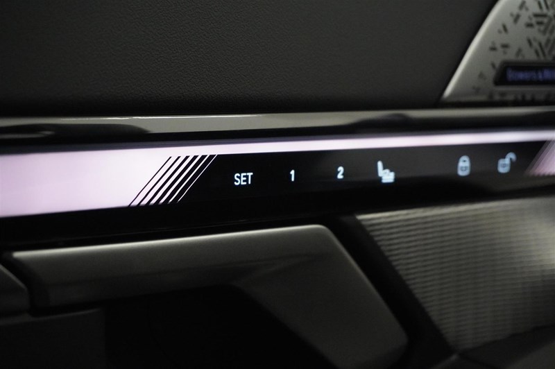 Sedan   Sedan M Sportpaket Pro Comfort Bowers & Wilkins_18
