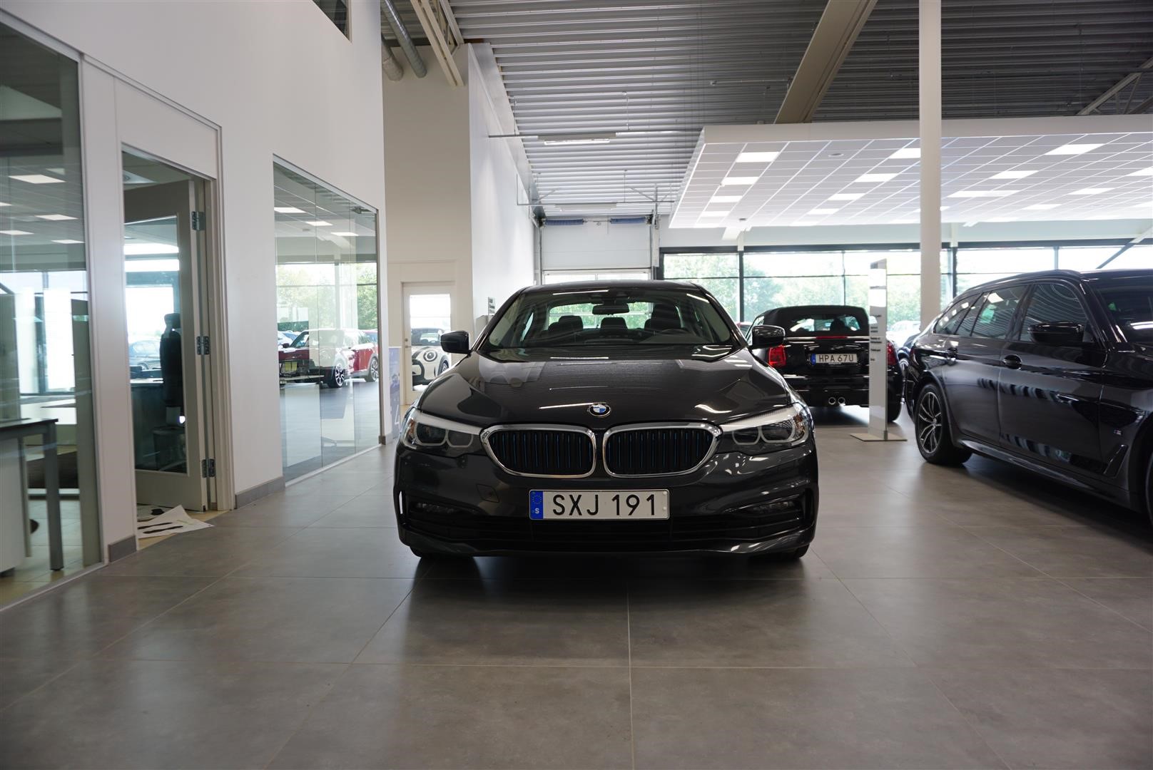 BMW 530e Sedan Sportline Navi Parkassist Rattvärme PHEV_1
