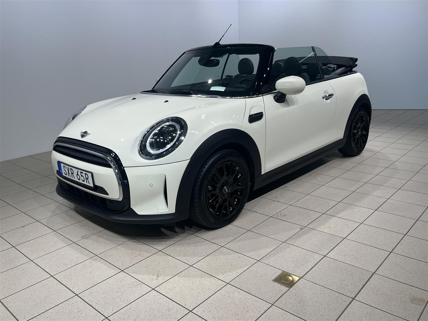 MINI Cooper Convertible Manuell Backkamera_3
