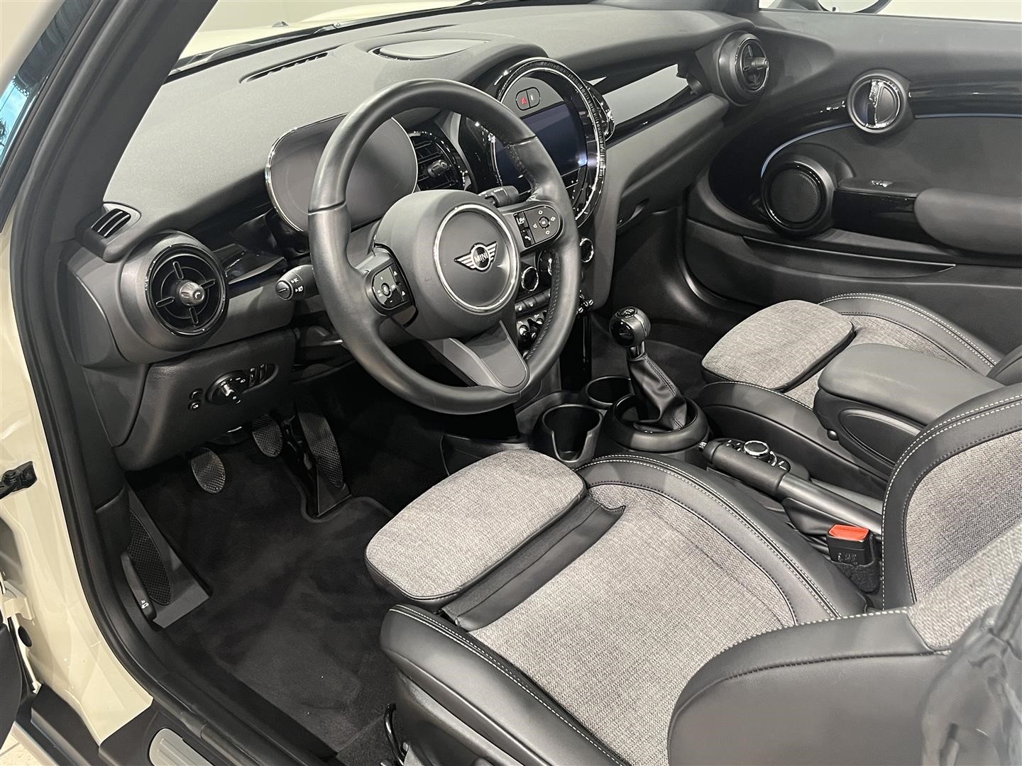 MINI Cooper Convertible Manuell Backkamera_6