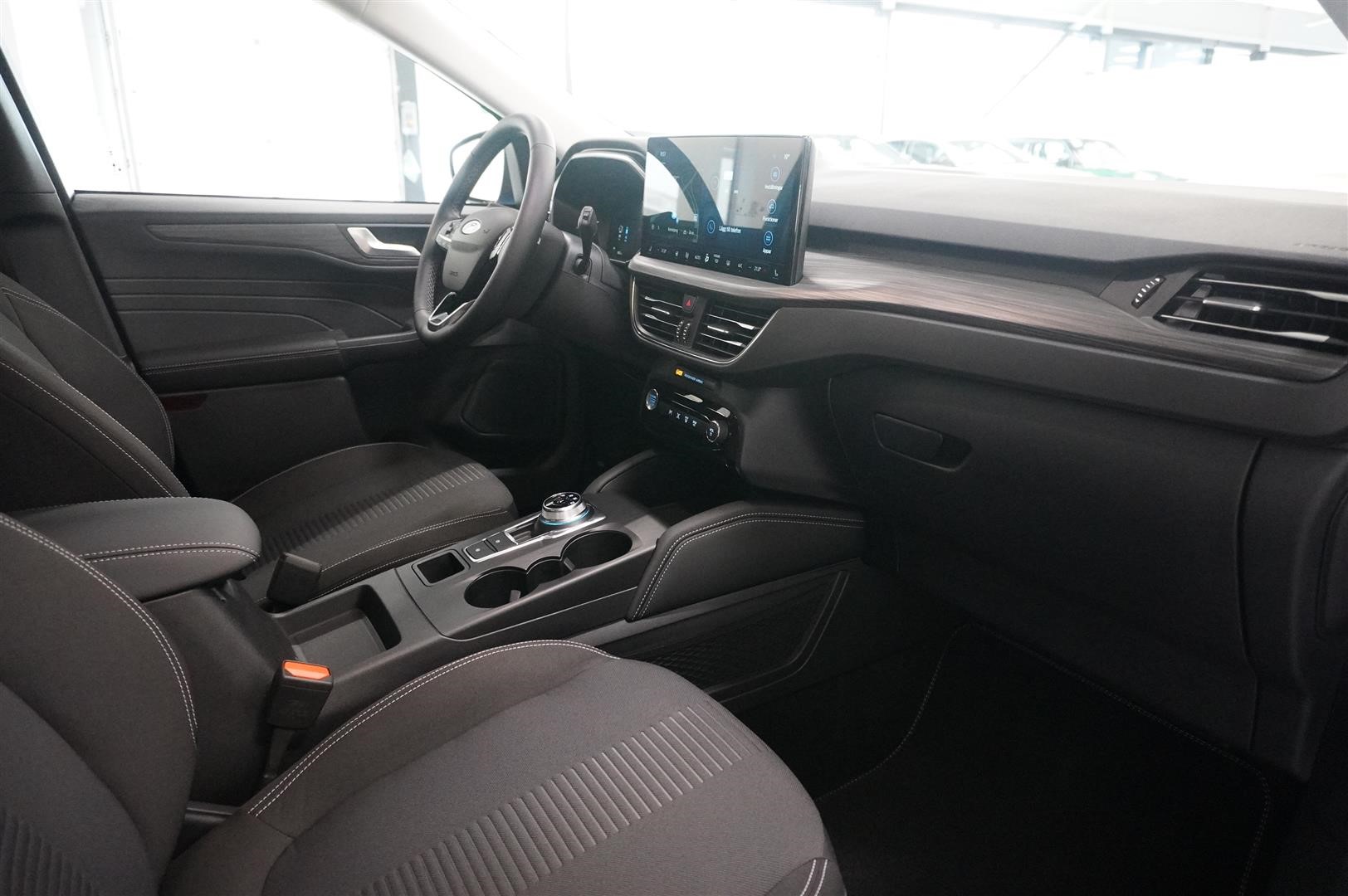 Active 2.5 Plug-In Hybrid FWD 243hk_3