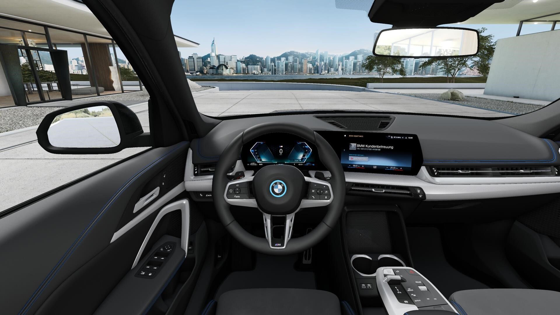xDrive25e M Sport Active Launch Ed Drag_11