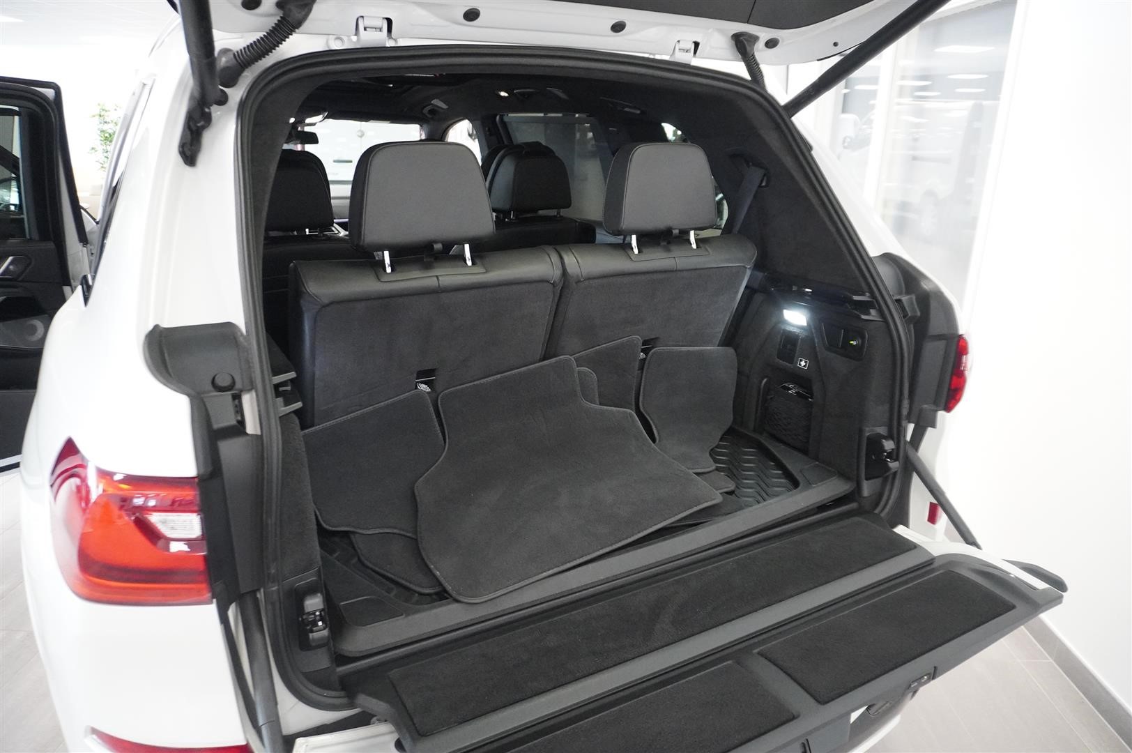 xDrive 40d M-Sport 22 Innov Night Vision 6-Sits_9