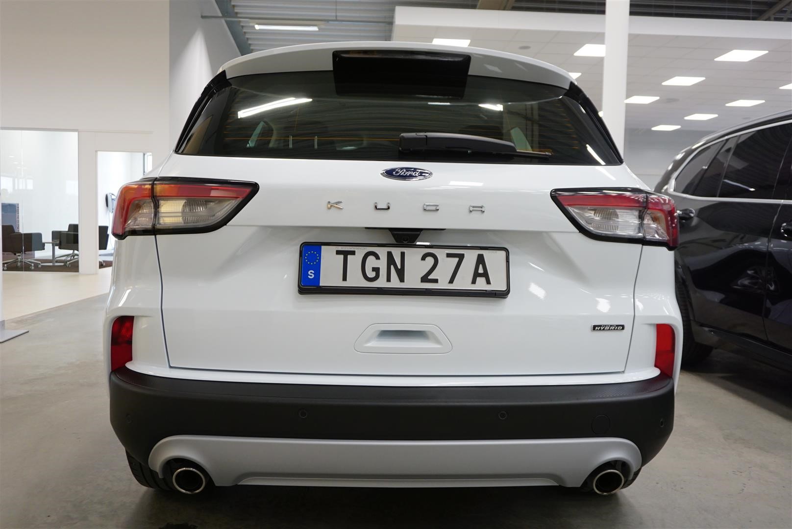 Ford Kuga Titanium Plug-In FWD 225hk CVT Vinterpaket_4