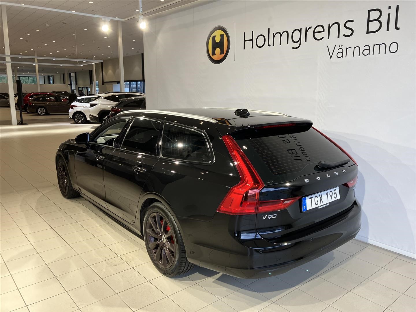 Volvo V90 D3 150hk Momentum Adv Edit VoC B-Kamera_2