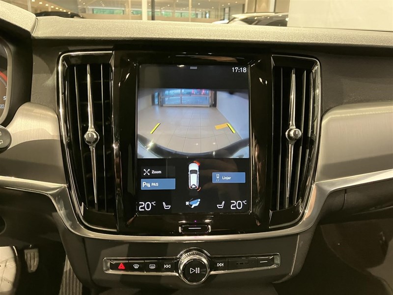 Volvo V90 D3 150hk Momentum Adv Edit VoC B-Kamera_9