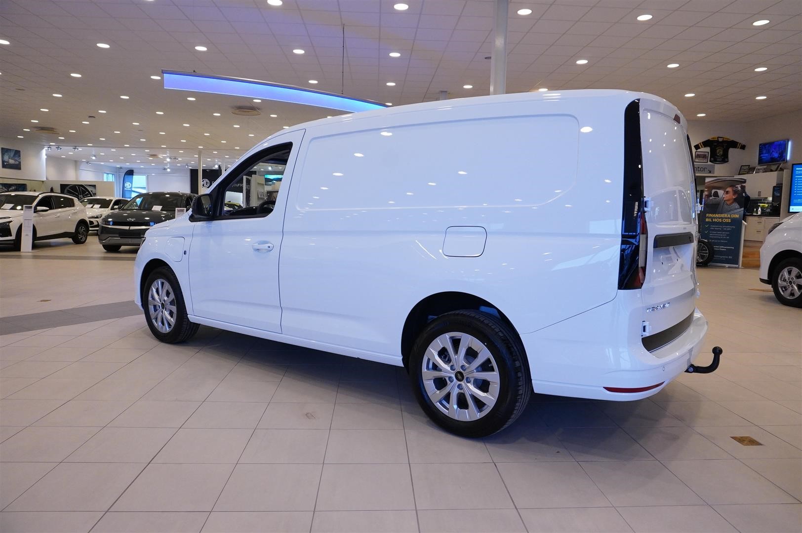 Skåp L2 Limited 1.5 EcoBoost Plug-In 110kw 150hk 6AT_3
