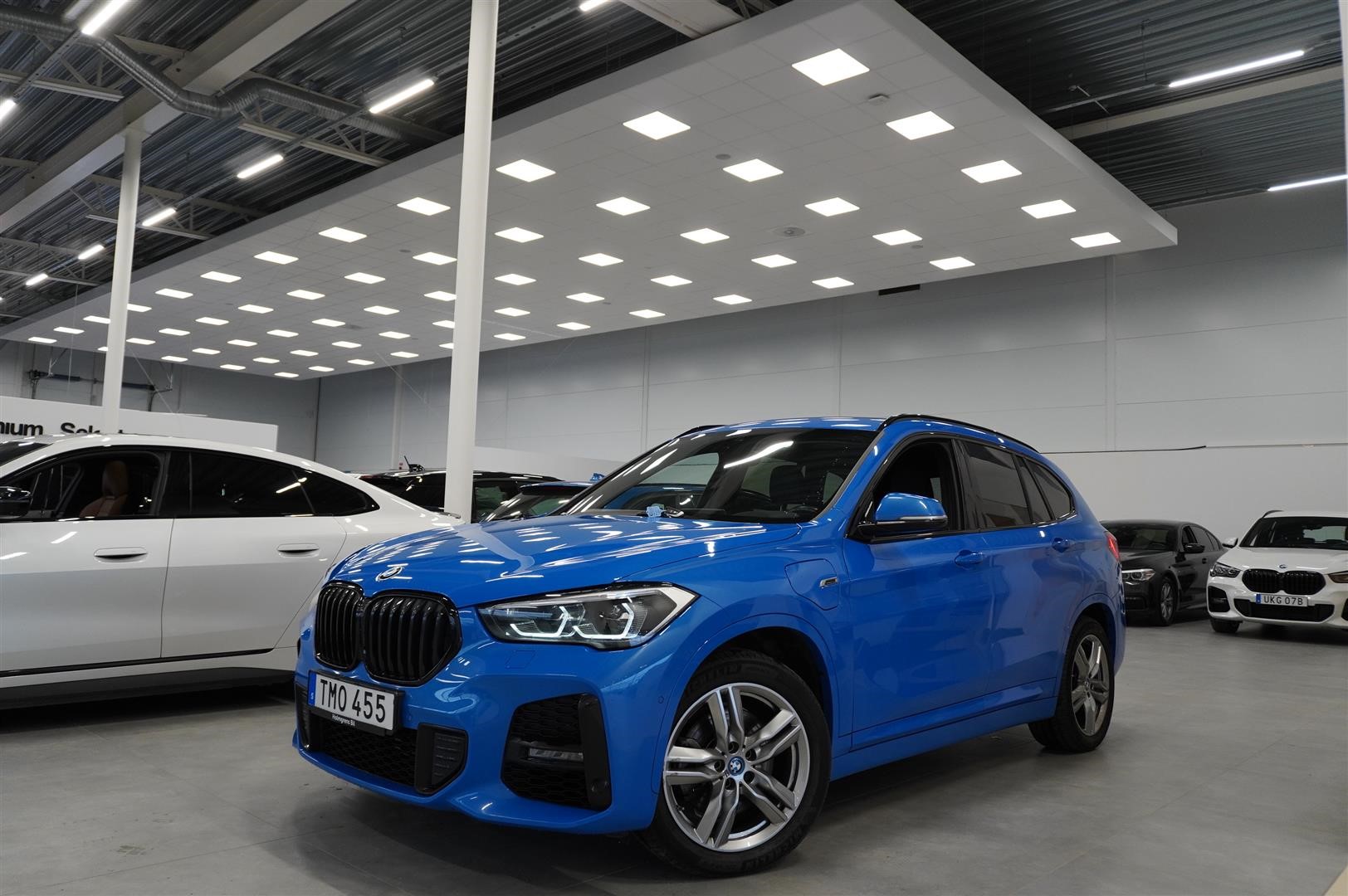 xDrive25e M-Sport Navi Drag Rattvärme HiFi Backkamera Leasebar