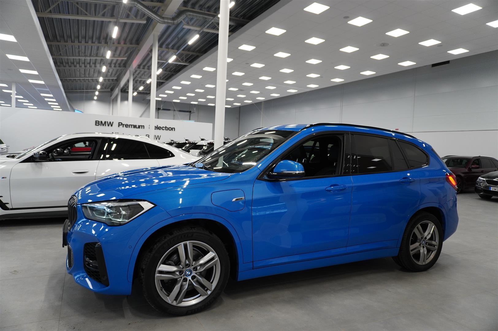 xDrive25e M-Sport Navi Drag Rattvärme HiFi Backkamera Leasebar_2