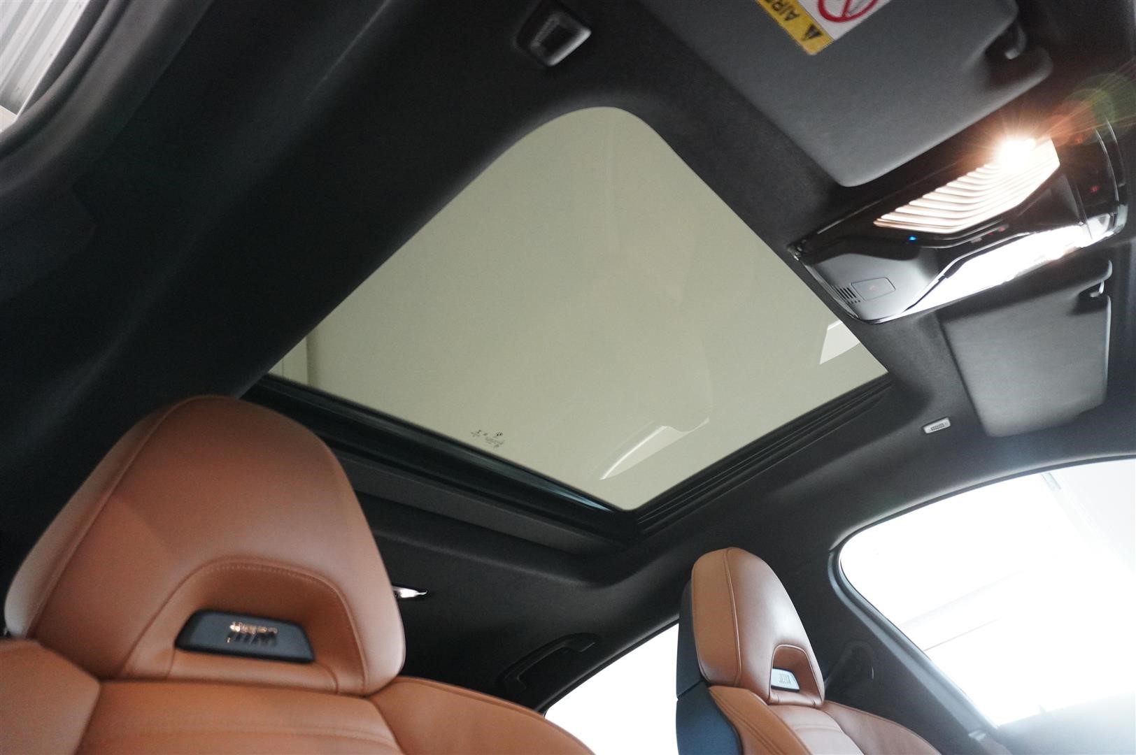 M-Sport Glastaklucka hk Högtalarsystem_19
