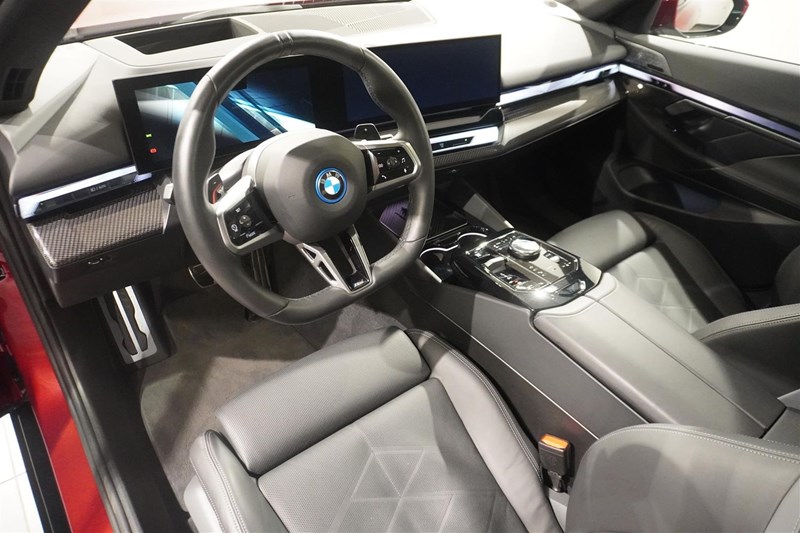 Sedan M Sport Pro Panorama DAP Drag_3