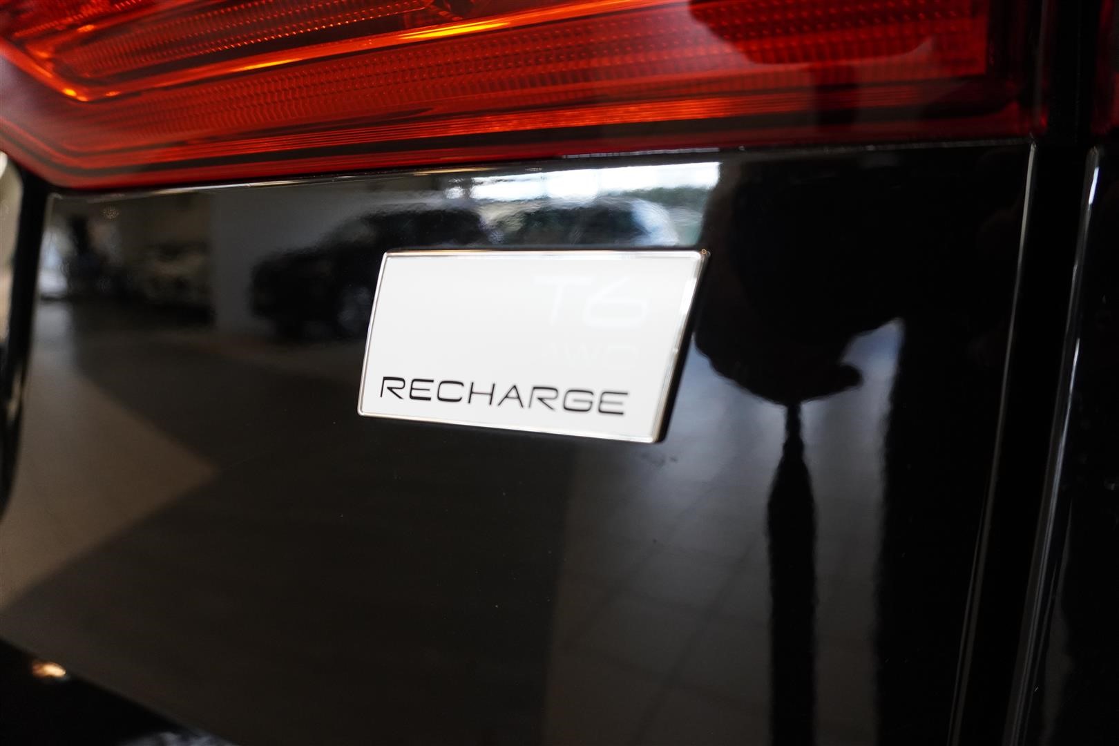 Recharge T6 AWD Geartronic Inscription Expression 340hk_11