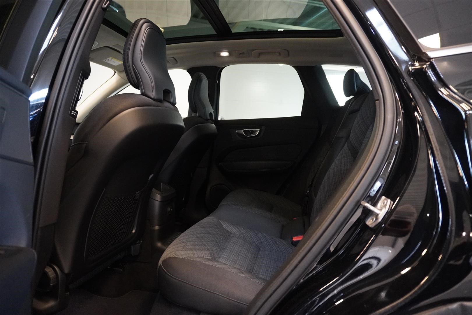 Recharge T6 AWD Geartronic Inscription Expression 340hk_15