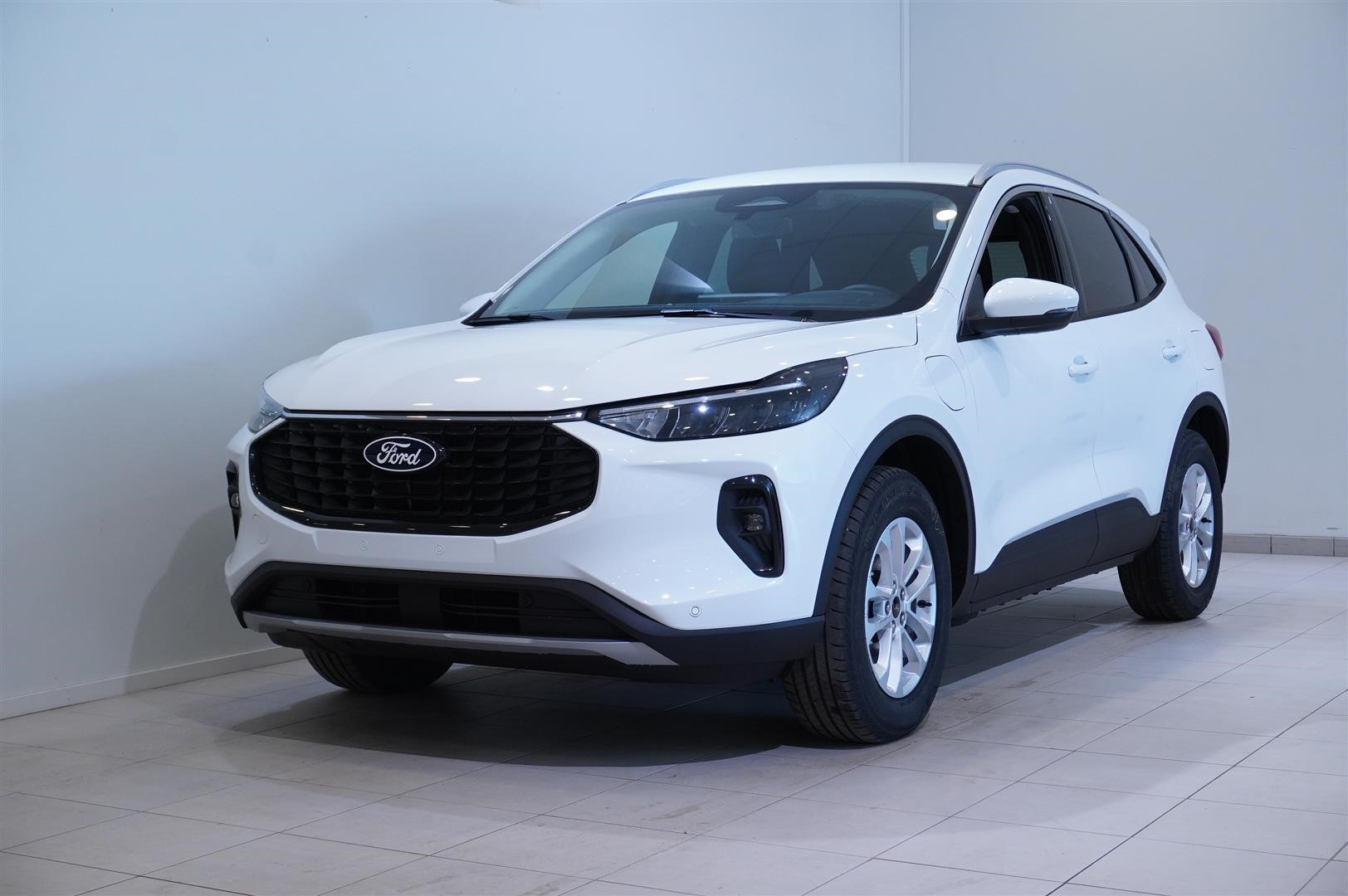 Titanium 2.5 Plug-In Hybrid FWD 243hk CVT Inkl. Vinterpaket