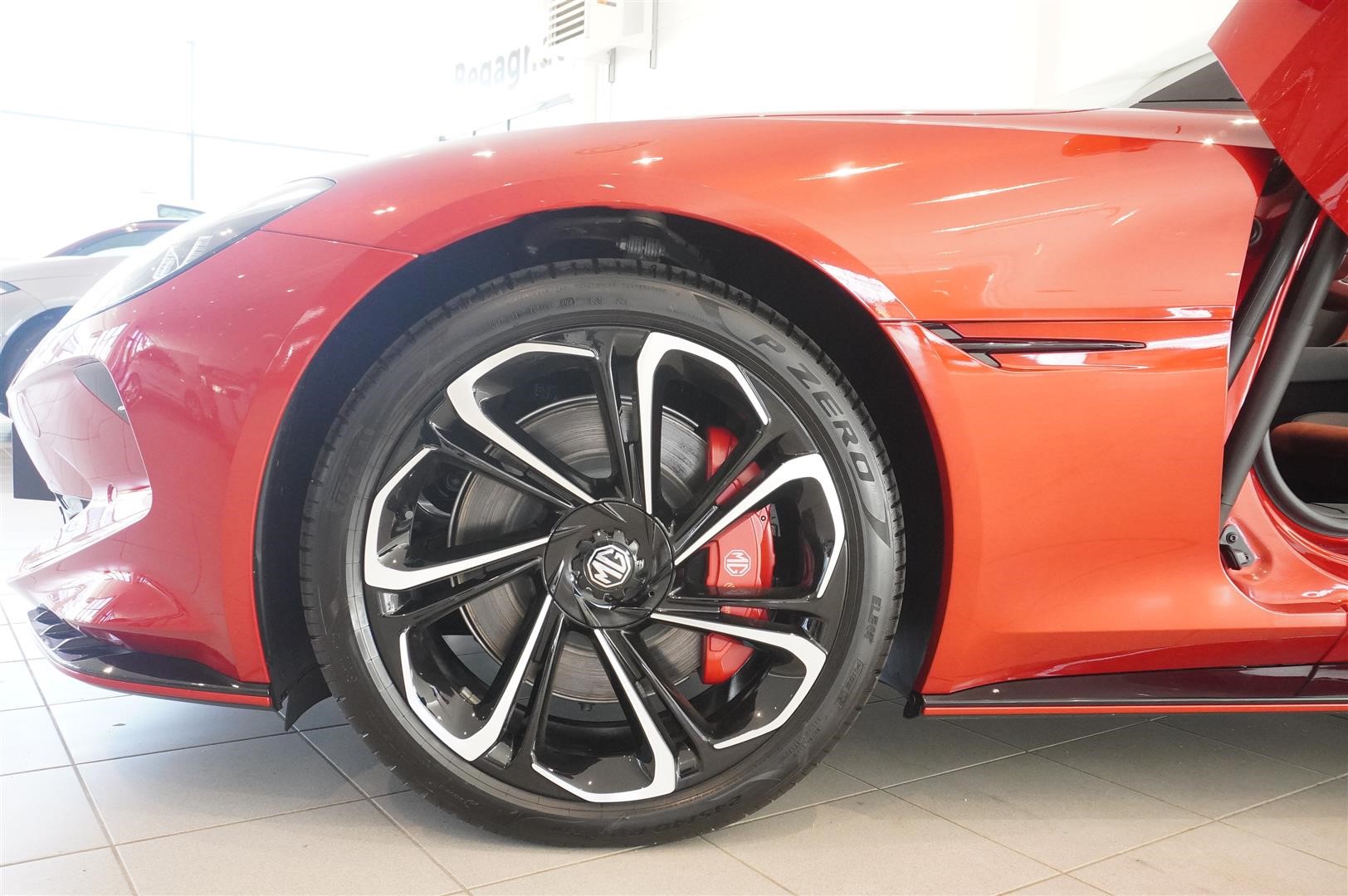 GT 77 kWh - Dual Motor_10