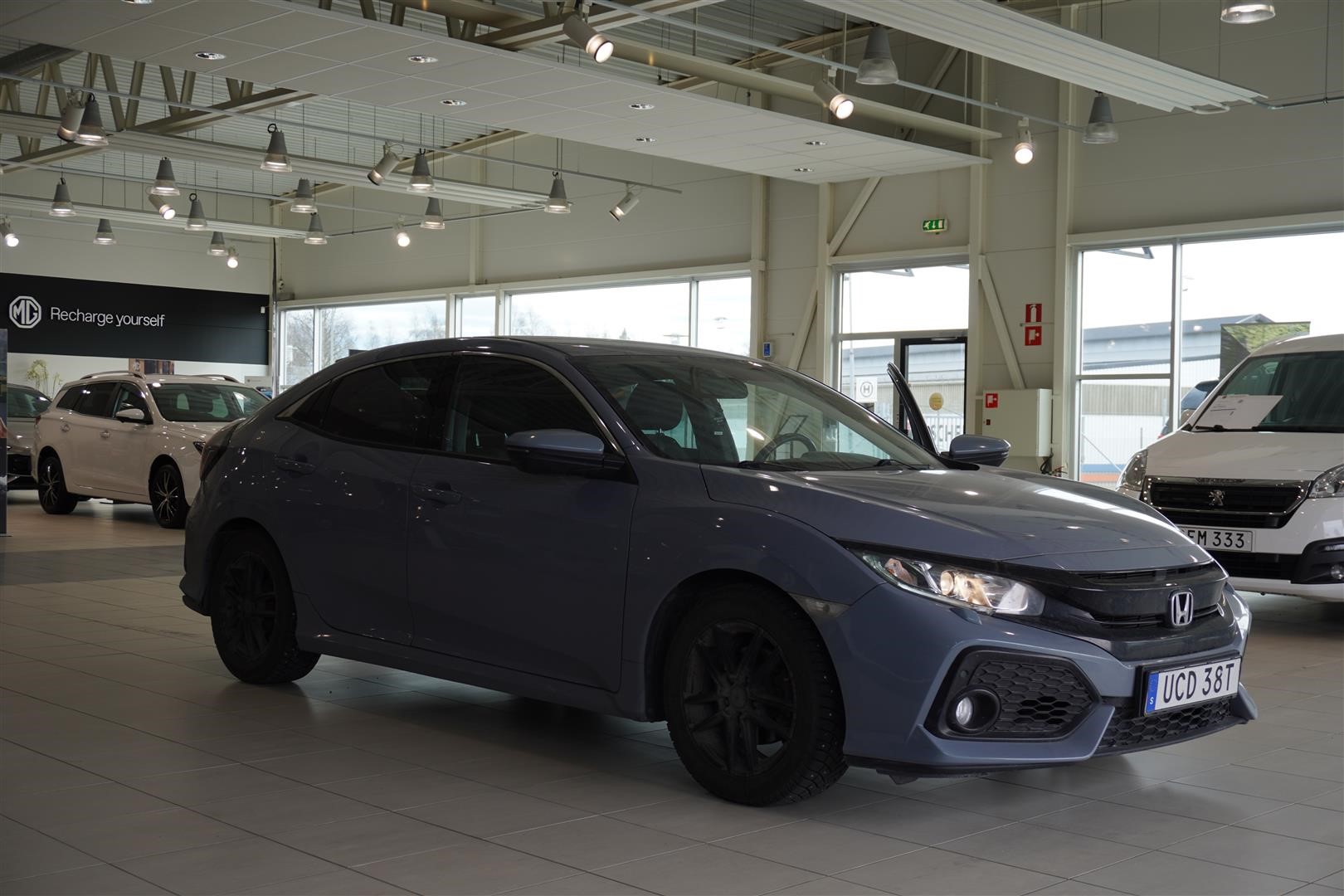5-Dörrar 1.0 CVT Elegance