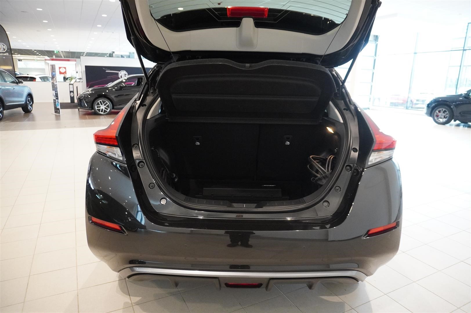 5dr Tekna 59 kWh_16