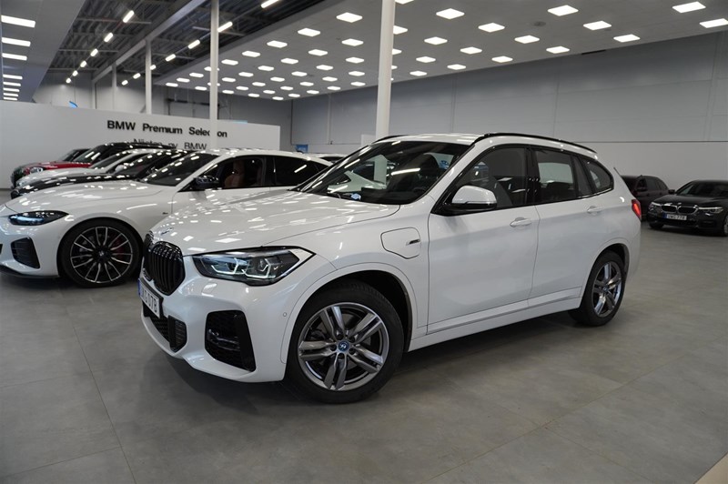 xDrive25e M-Sport Navi Head-Up Backkamera Rattvärme Leasebar