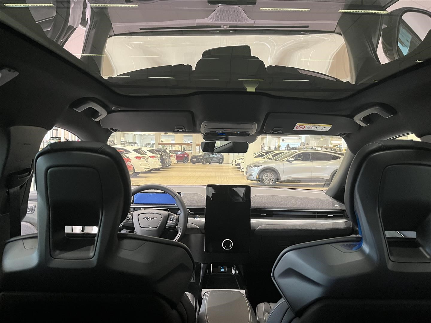 GT AWD Long Range 487hk Navi Pano 360°_12