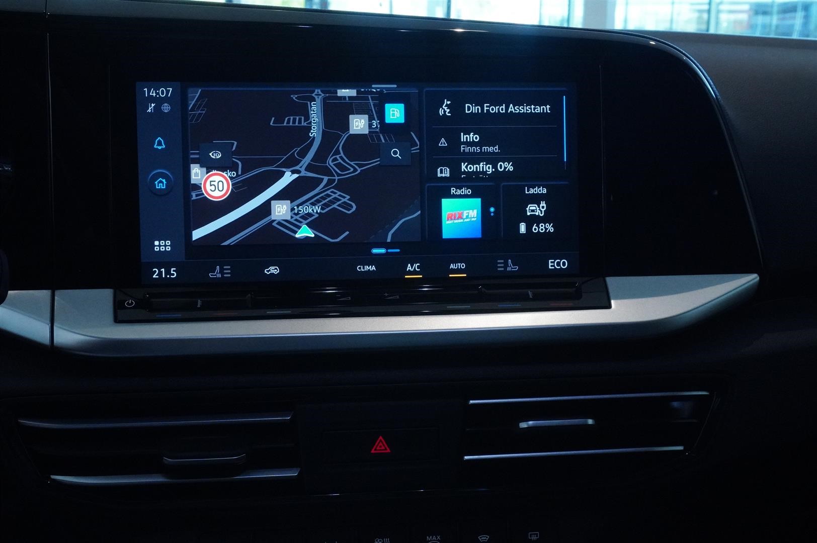 Skåp L2 Limited 1.5 EcoBoost Plug-In 110kw 150hk 6AT_4