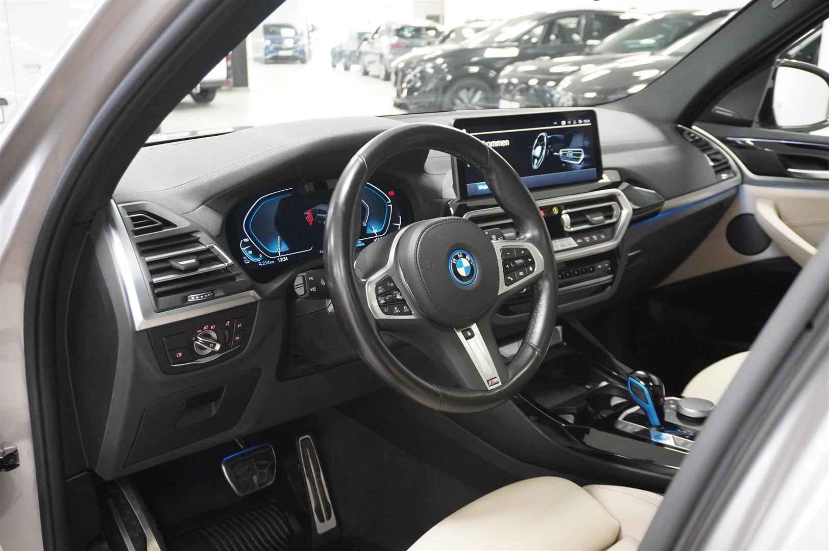 M-Sport Charged Plus H K HUD DAP Pano Drag_1