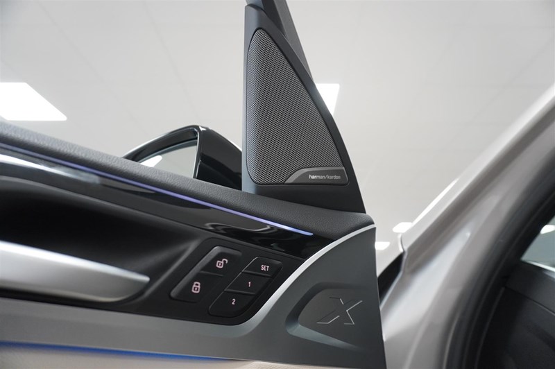 M-Sport Charged Plus H K HUD DAP Pano Drag_15