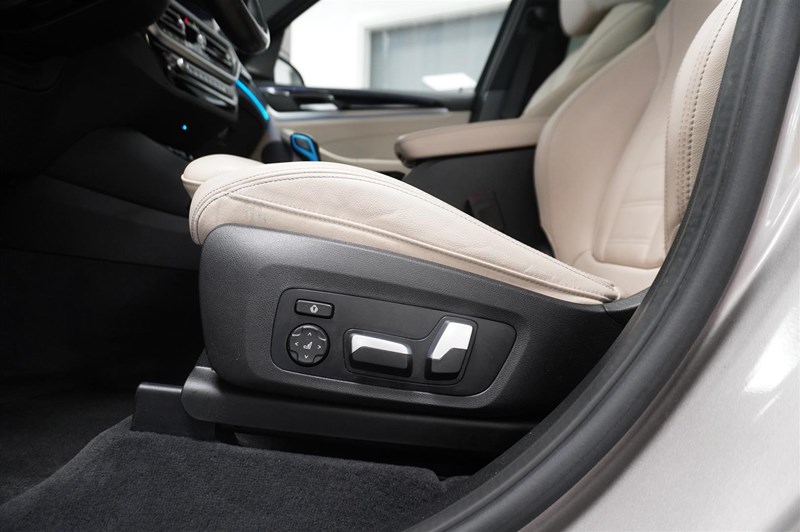 M-Sport Charged Plus H K HUD DAP Pano Drag_16