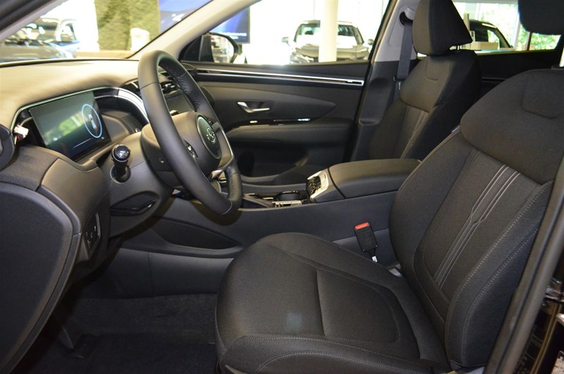 Hyundai Tucson 1.6 T-GDi MHEV 150hk 7DCT 2WD Essential Oktober-Dealen_3