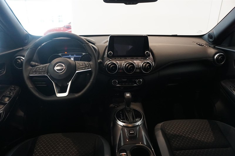 Nissan Juke Hybrid DIG-T 143 hk AMT N-Connecta Navi 2-Tone My23 Hsw_5