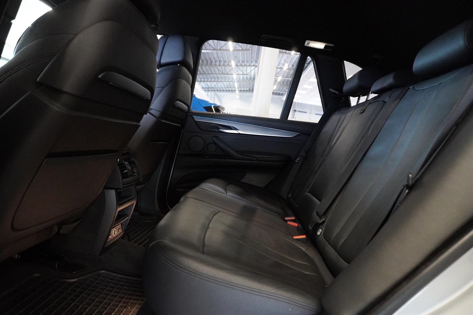 xDrive30d M-Sport H&K Komfortstolar Drag D-Värmare_11