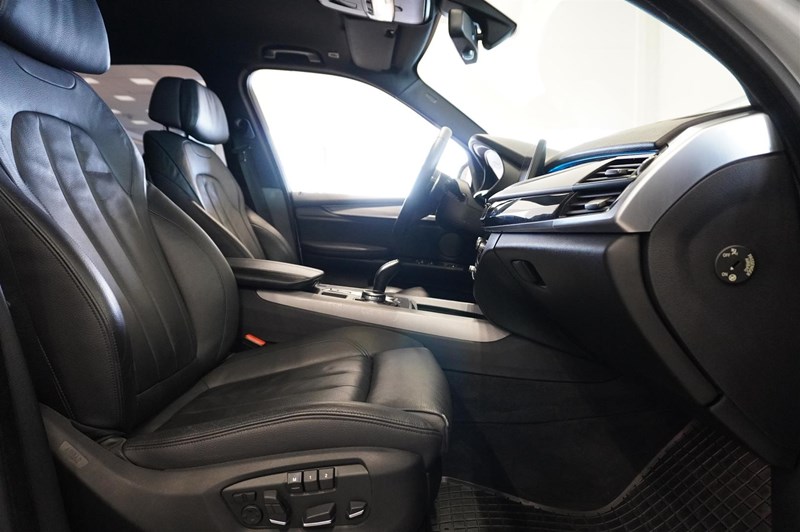xDrive30d M-Sport H&K Komfortstolar Drag D-Värmare_16
