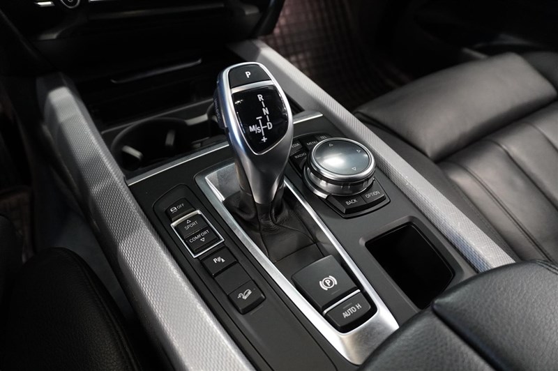 xDrive30d M-Sport H&K Komfortstolar Drag D-Värmare_17