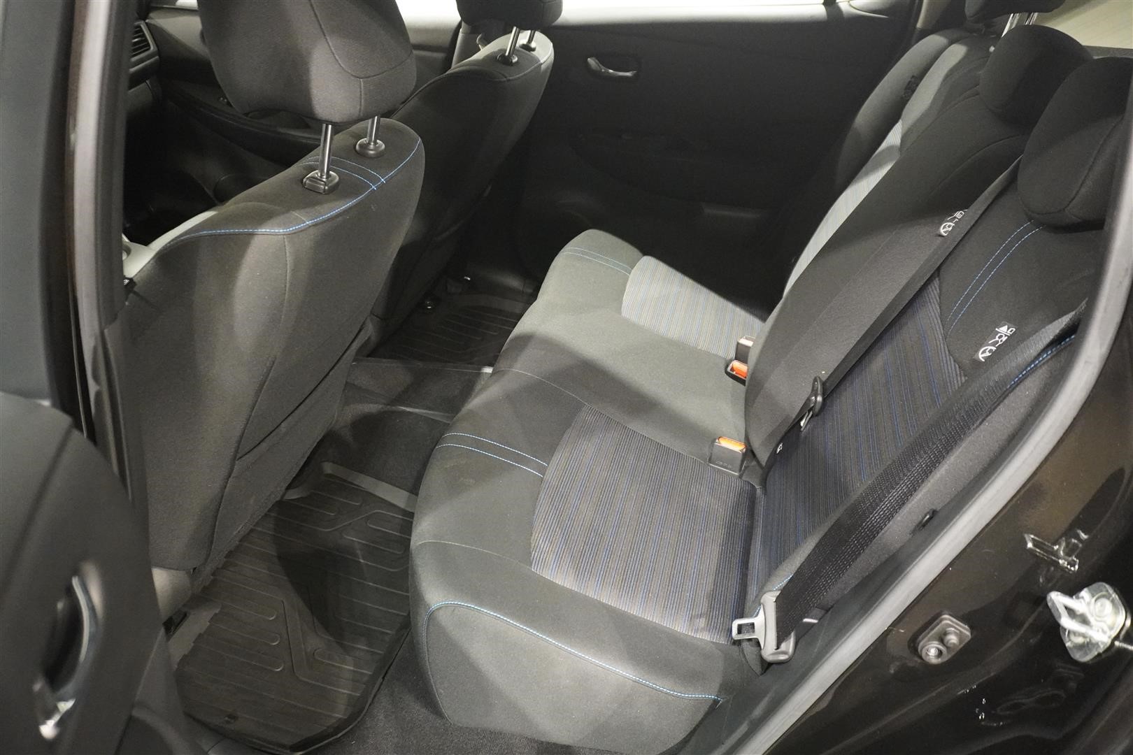 Acenta 39kWh Kamera Keyless Releasing_4