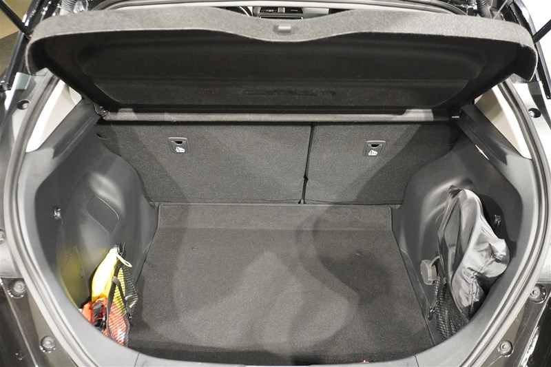 Acenta 39kWh Kamera Keyless Releasing_5