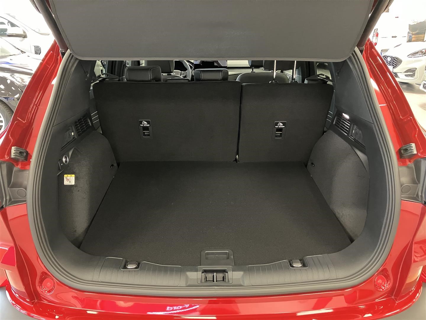 Active X 2.5 Plug-In Hybrid FWD 243hk Business Edition_4