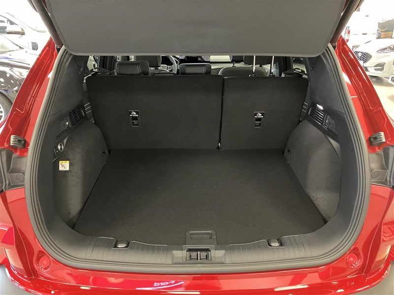 Active X 2.5 Plug-In Hybrid FWD 243hk Business Edition_4
