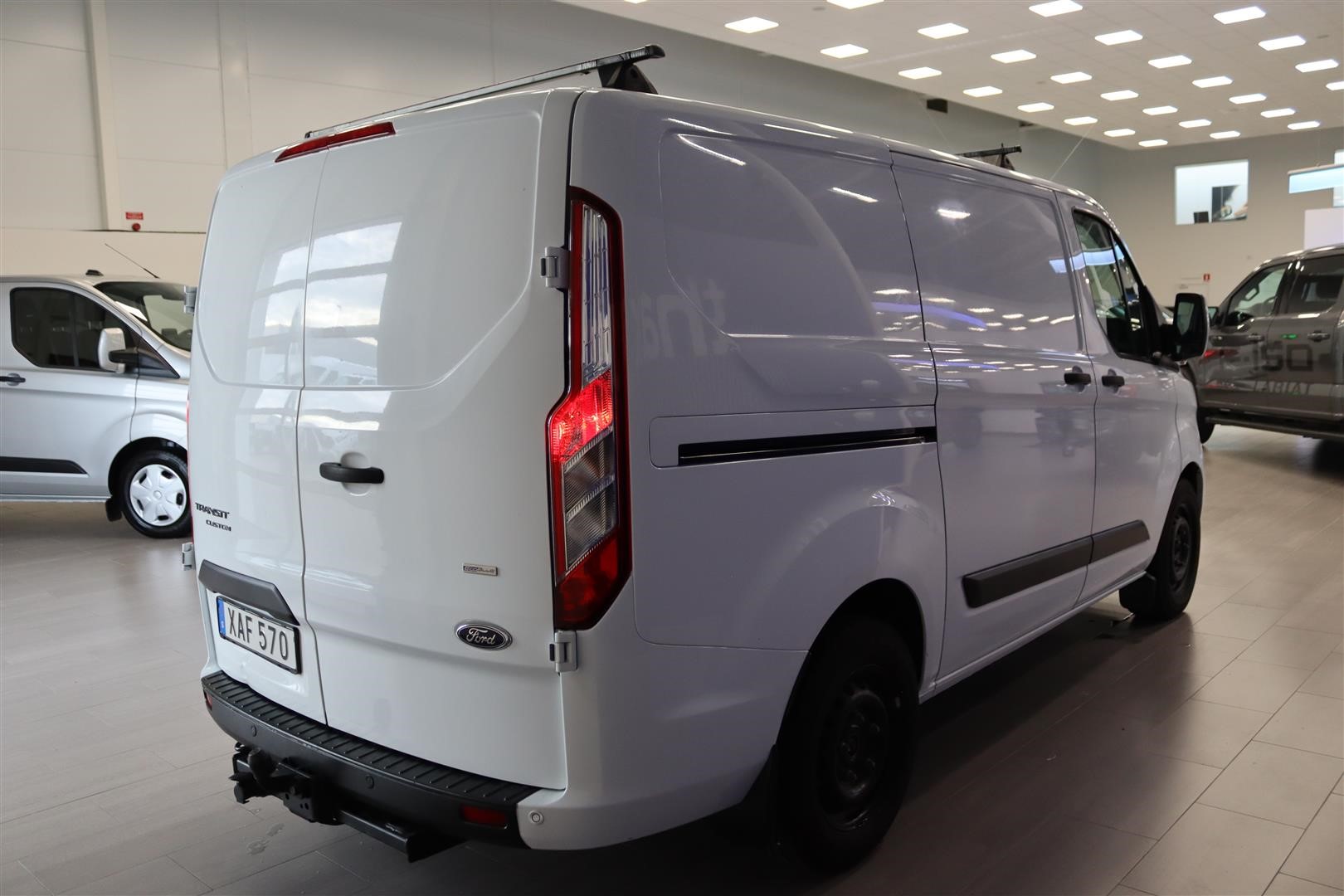 Ford Transit Custom L2 300 Automat Leasbar Skåpsinredning_5